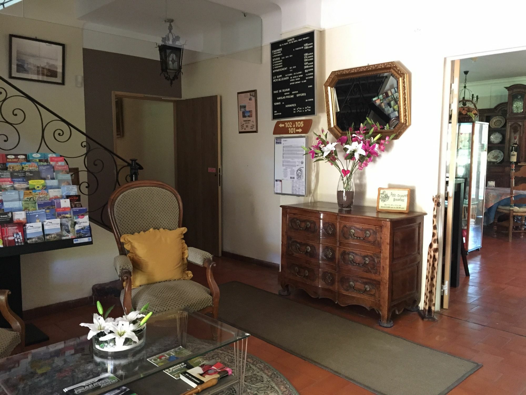 Castel Garoupe Hotell Antibes Eksteriør bilde